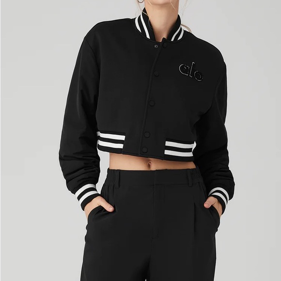 Alo Cropped G.O.A.T Jacket LARGE (SOLD on MERC) - Picture 4 of 7